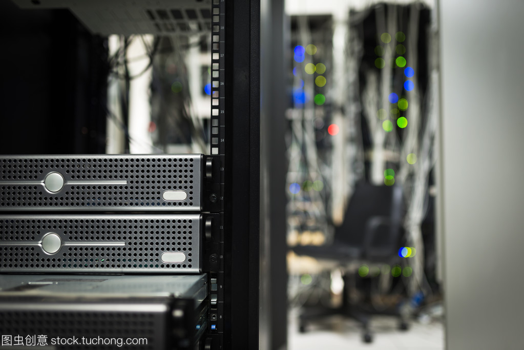 在國內(nèi)室數(shù)據(jù)存儲(chǔ)服務(wù)器